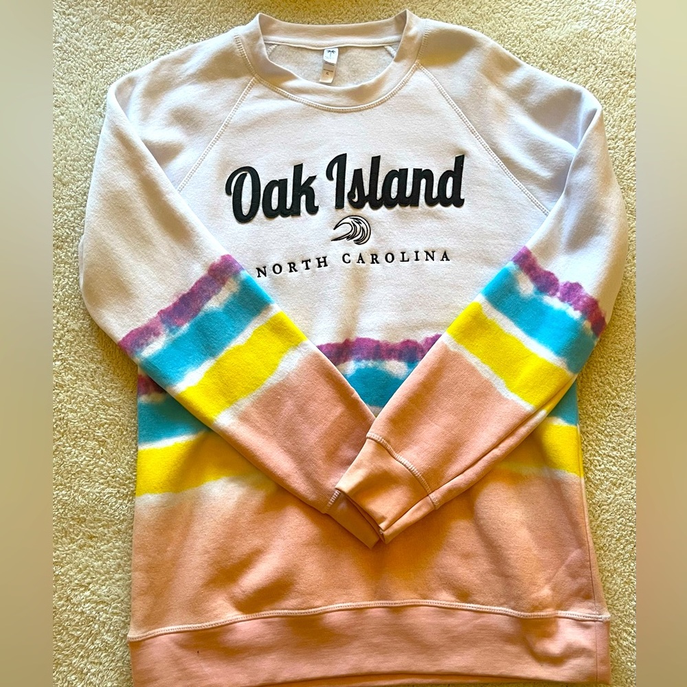 NWOT Oak Island NC sweatshirt